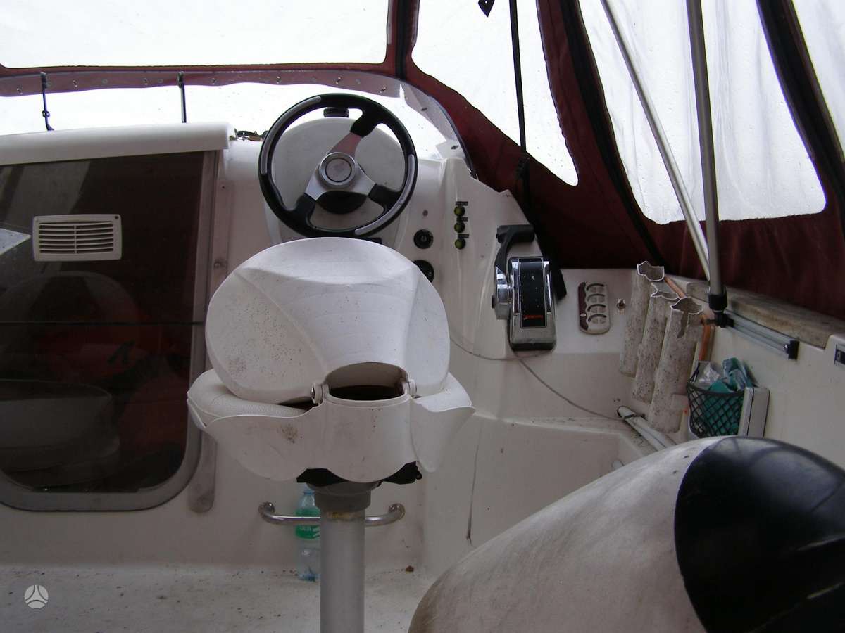 Quicksilver 470 Cruiser, other