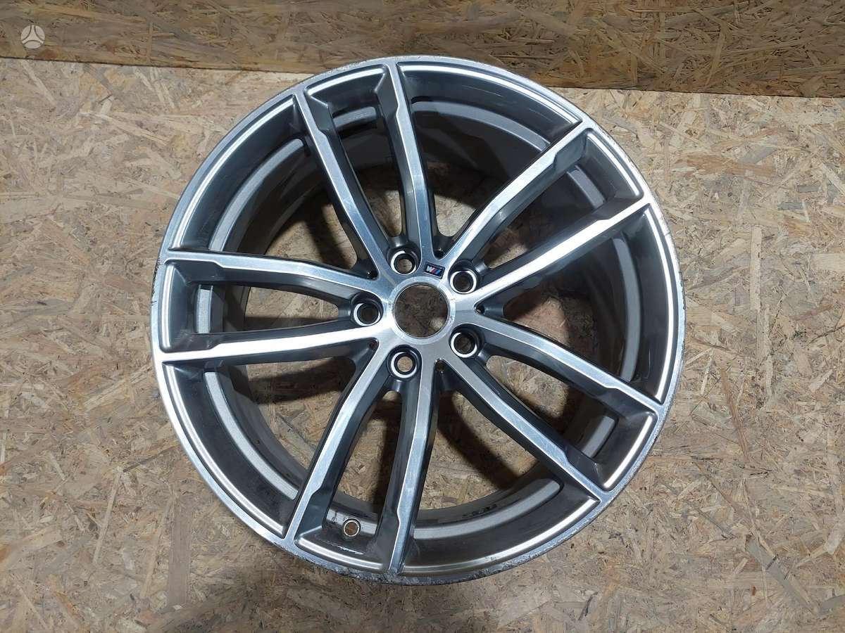 BMW 3 serija, 3642002, Cen18641