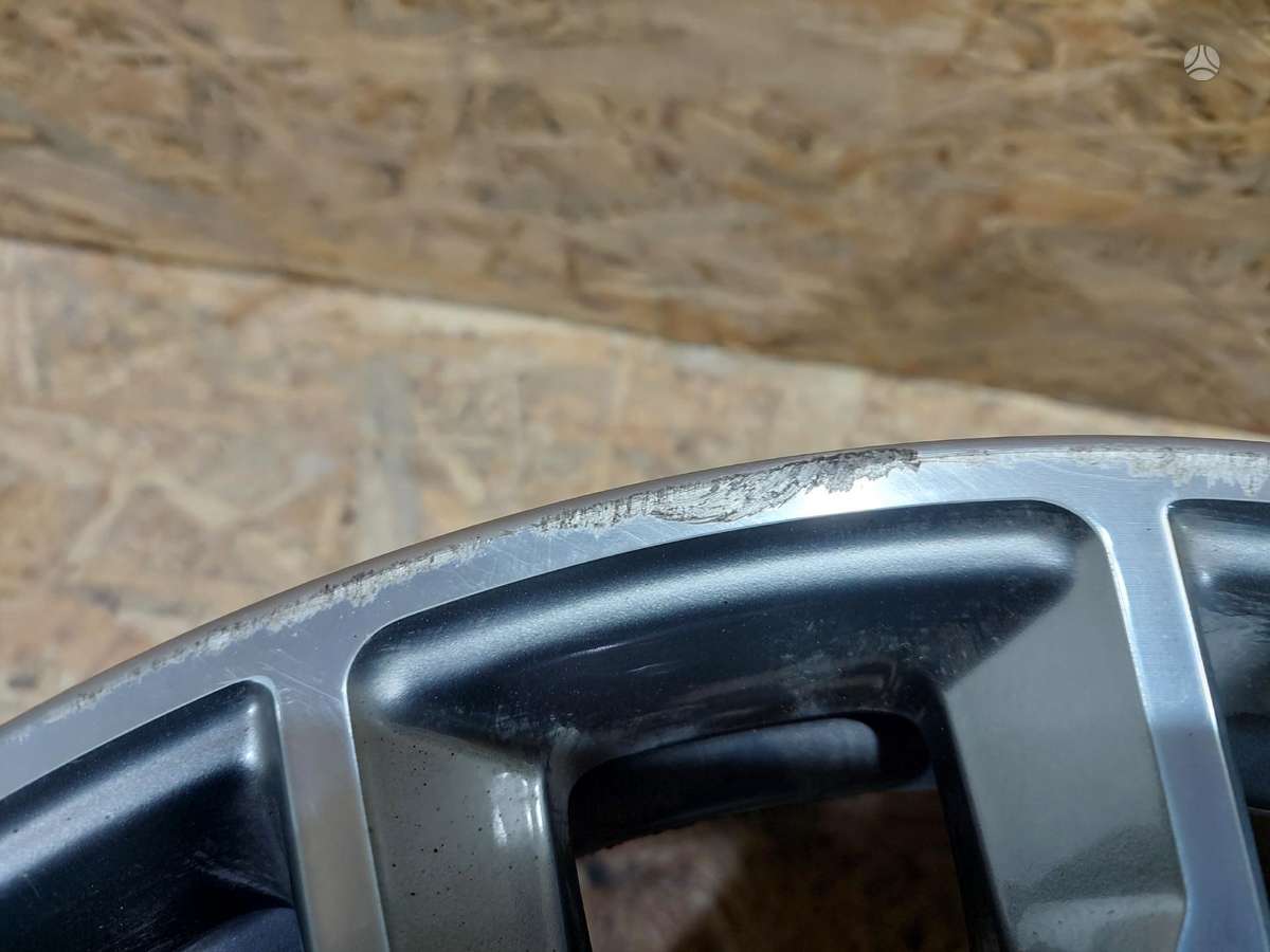 BMW 3 serija, 3642002, Cen18641