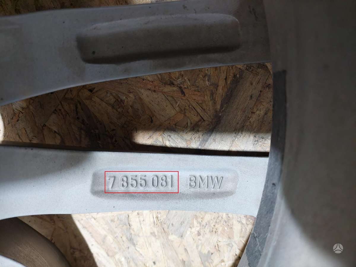BMW 3 serija, 3642002, Cen18641