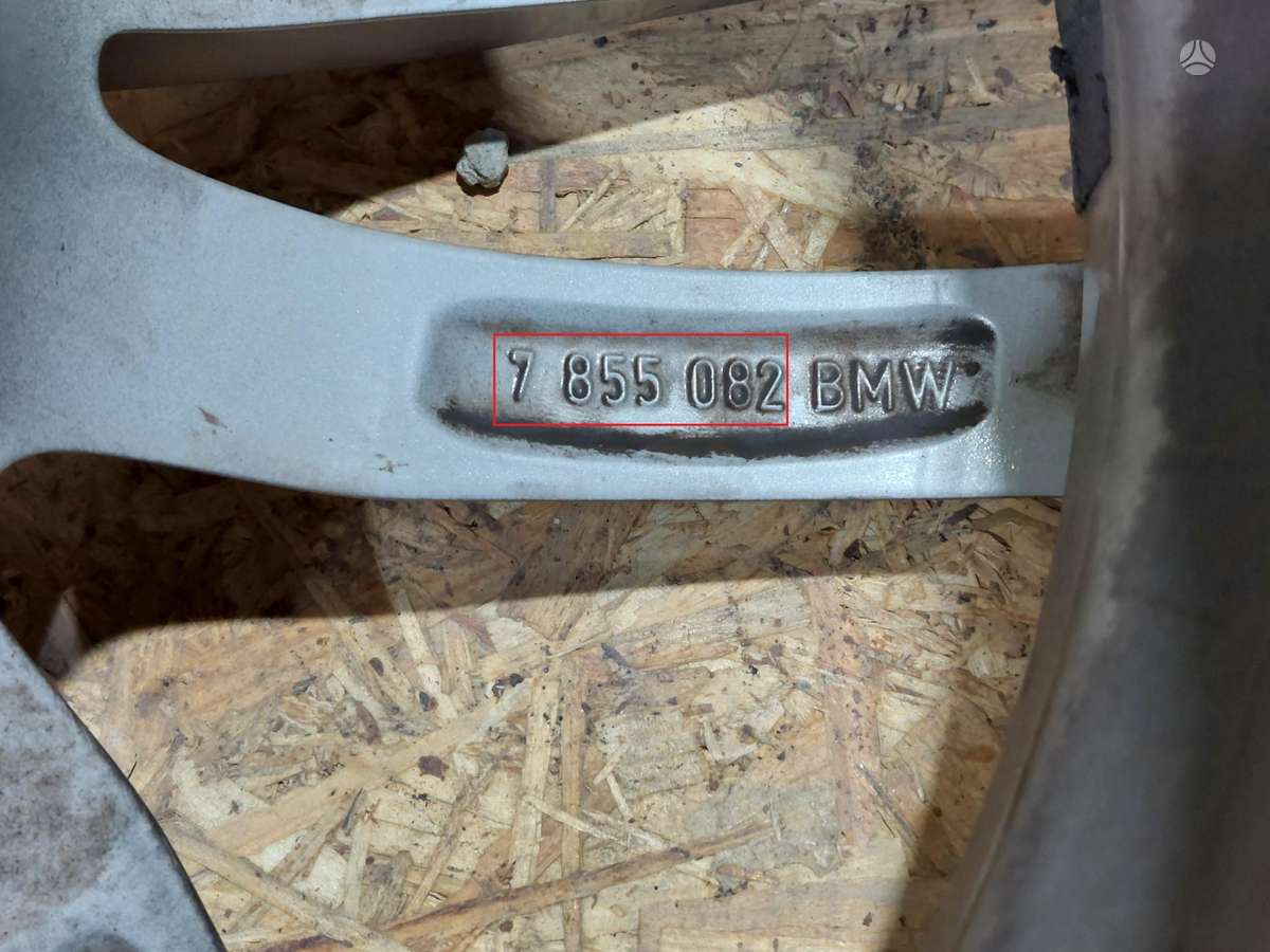 BMW 3 serija, 3642002, Cen18642