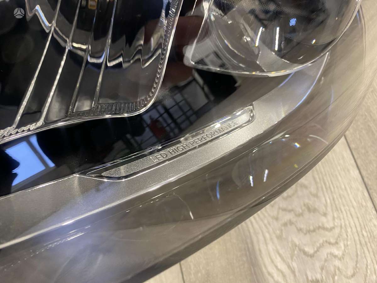Mercedes-Benz C klasė lights