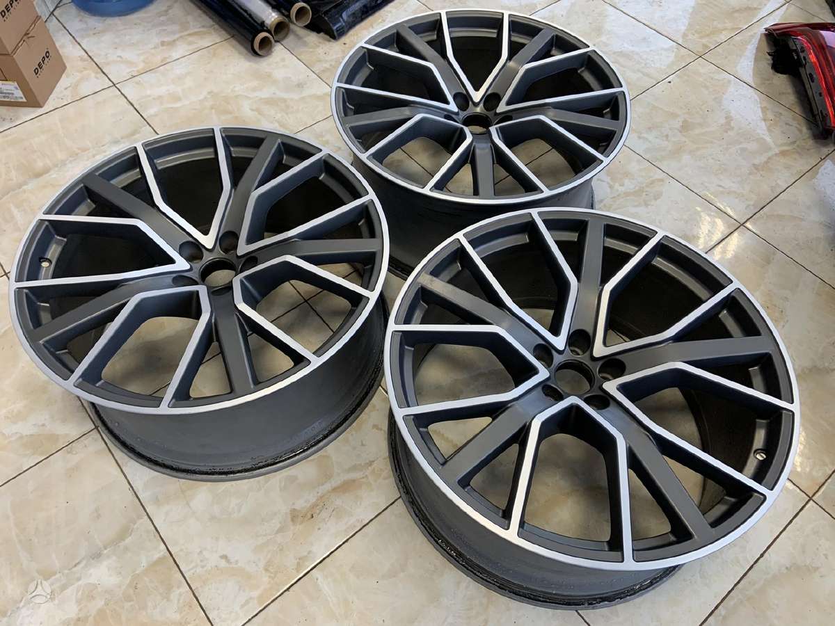 Audi 4M0601025AG, легкосплавные , R22