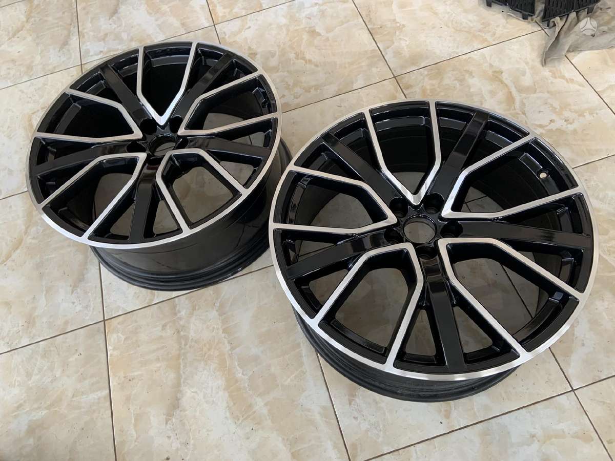 Audi 4K8601025Q, light alloy, R21
