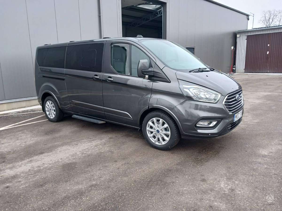 Ford Tourneo Custom, passenger minibus