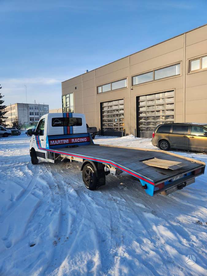 VW T5, truck rental