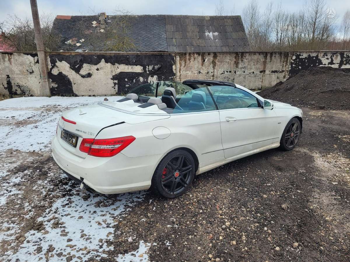Mercedes-Benz E350 642836