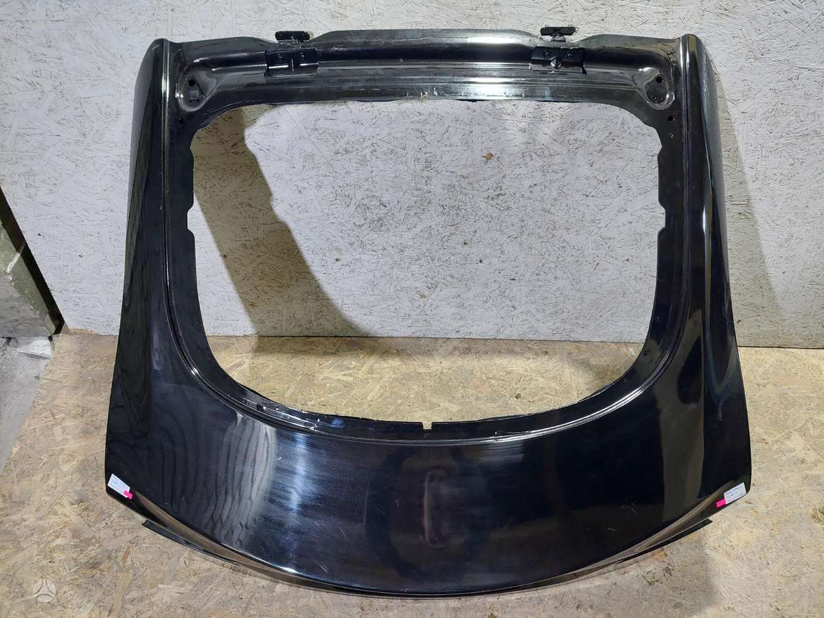 Tesla Model S Cen18795