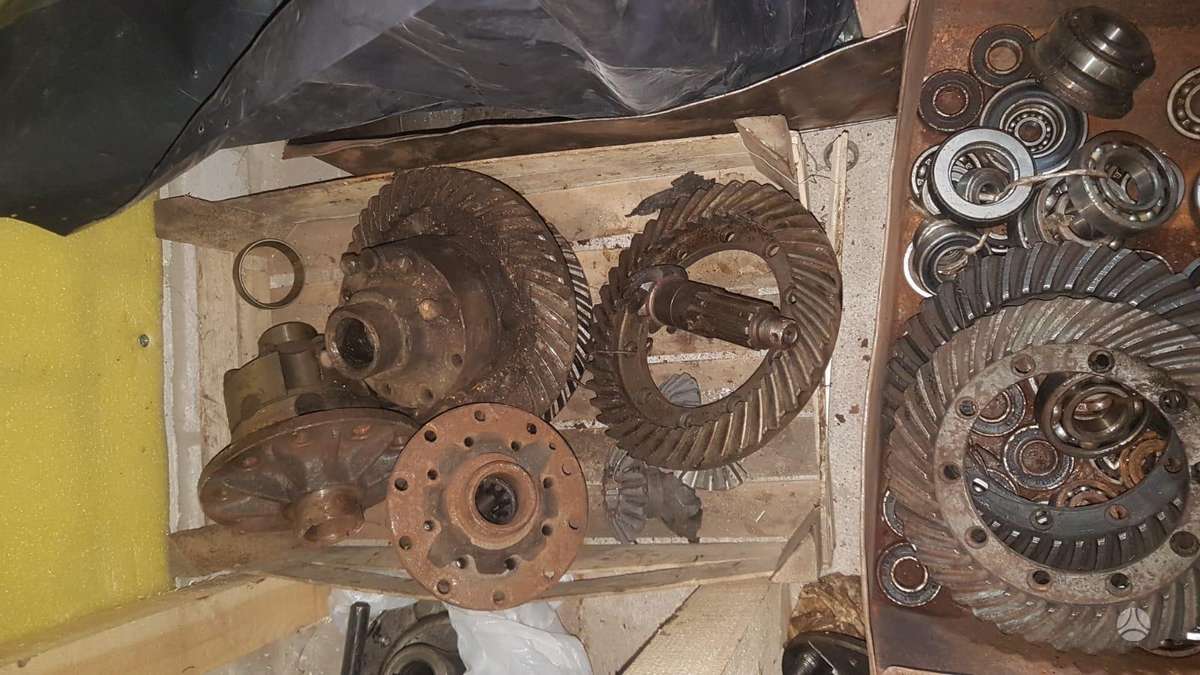 UAZ 469 детали кузова