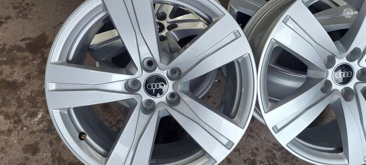 Audi, light alloy, R18