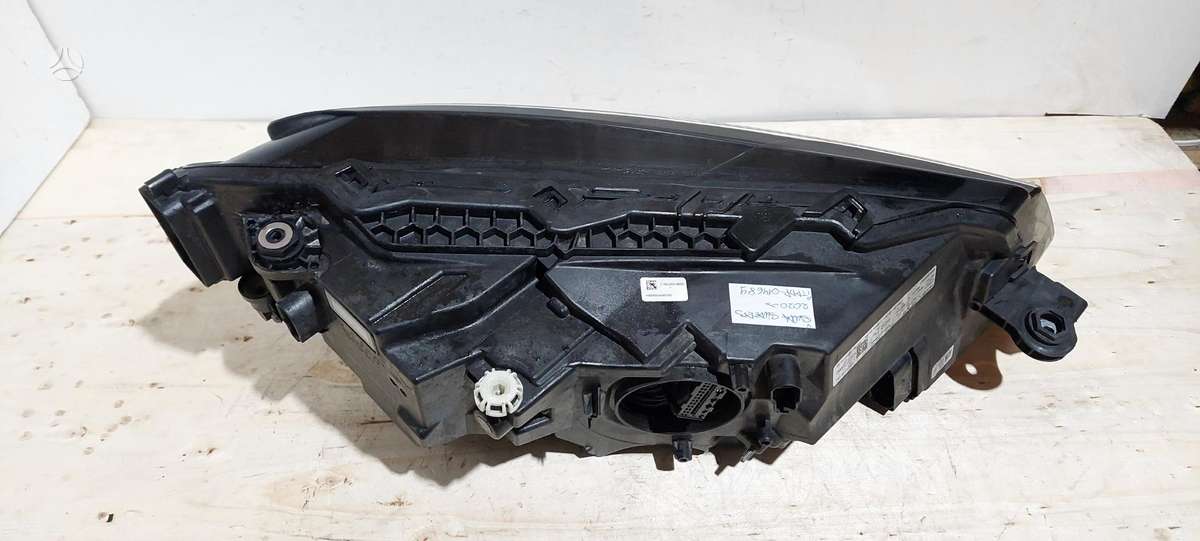 Skoda Superb, 3V1941015D, Cen14205