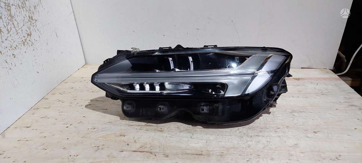 Volvo V90, 31655927, Cen14690