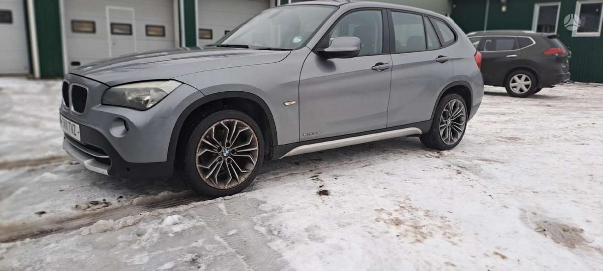 BMW X1 по частям. Pradedamas ardyti