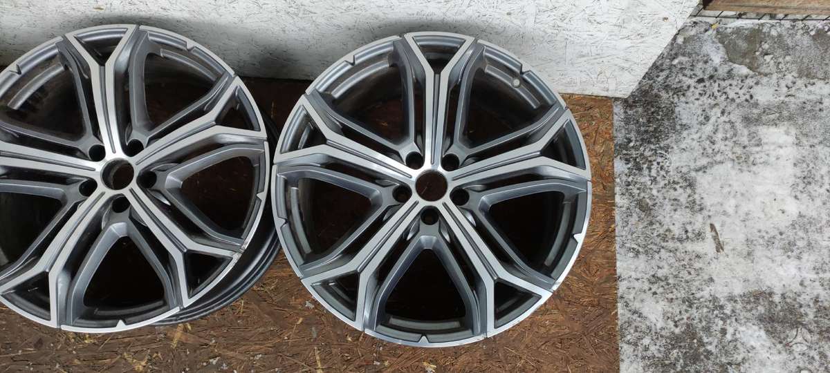 Maserati Levante, 670163562, Cen14314