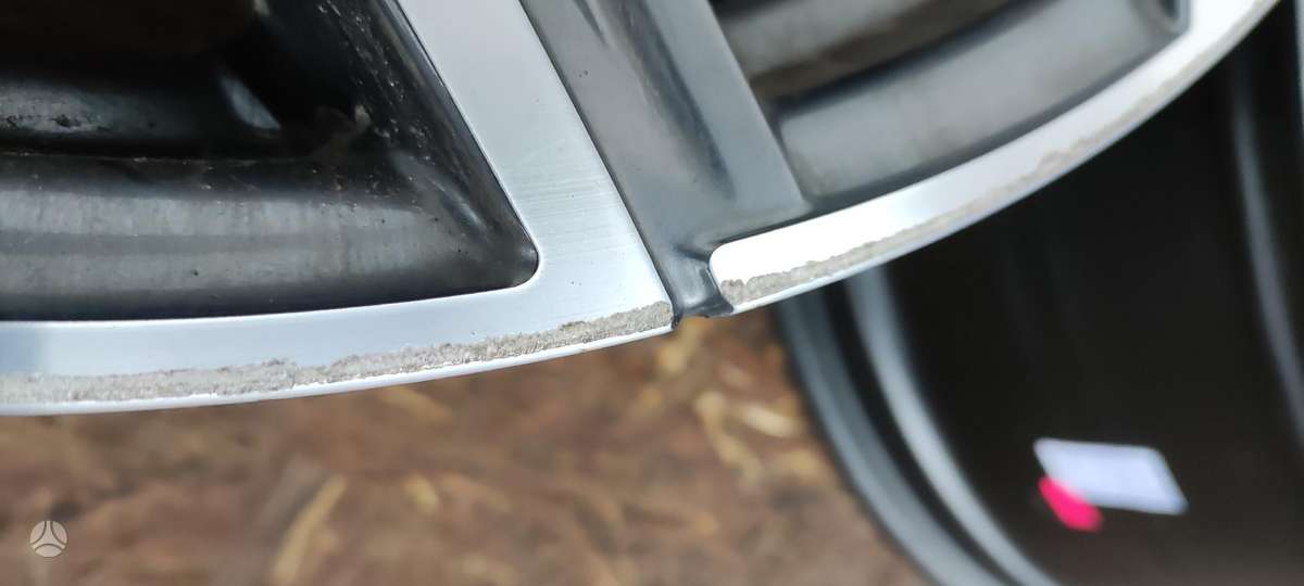 Maserati Levante, 670163562, Cen14314