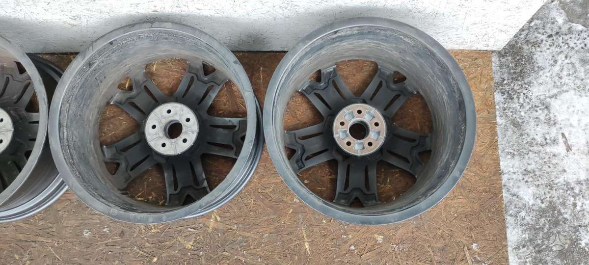 Maserati Levante, 670163562, Cen14314