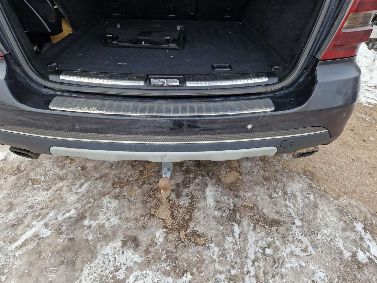 Mercedes-Benz ML320