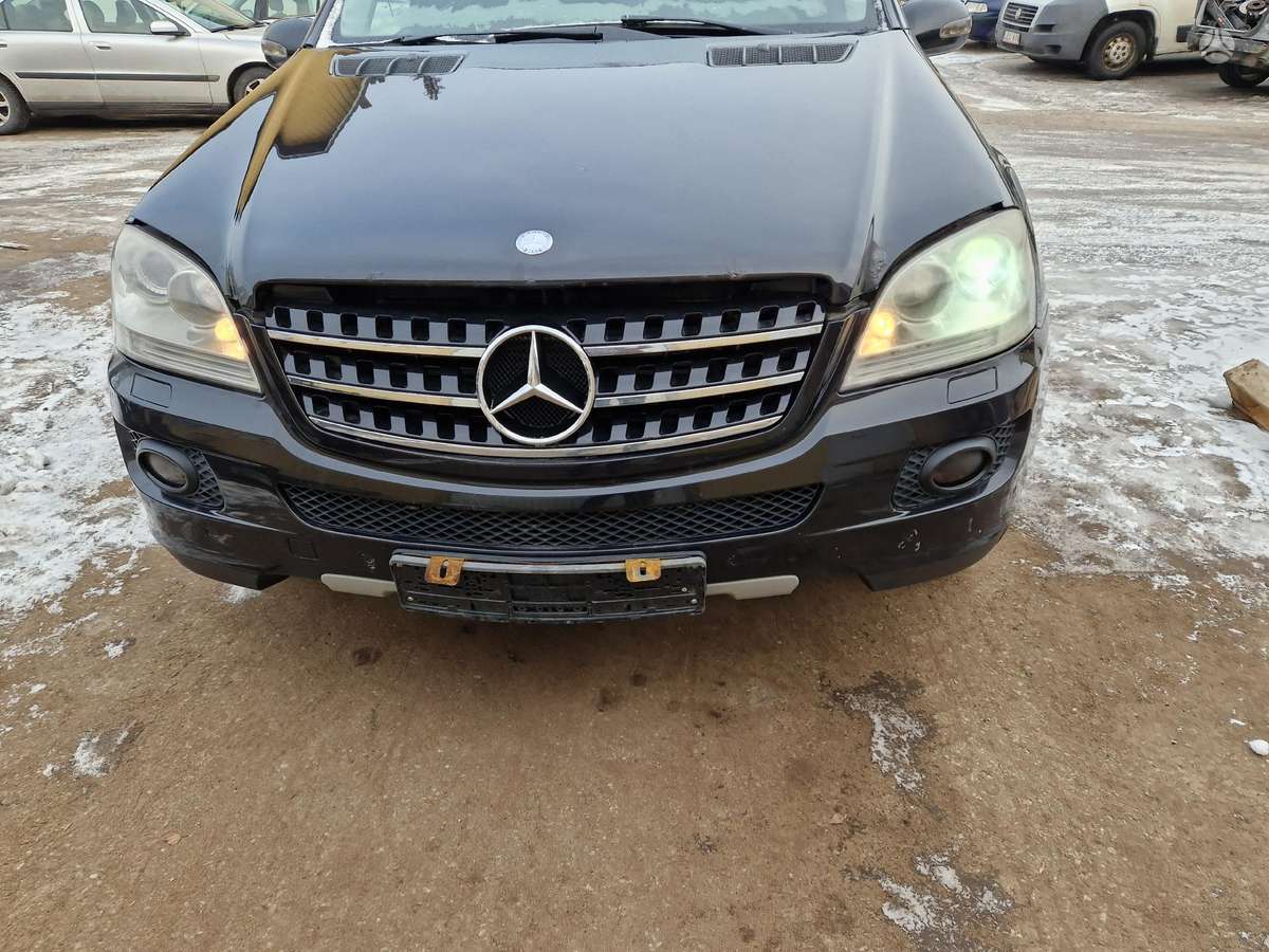 Mercedes-Benz ML320