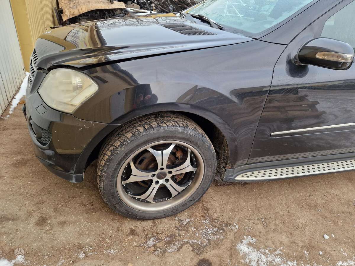 Mercedes-Benz ML320