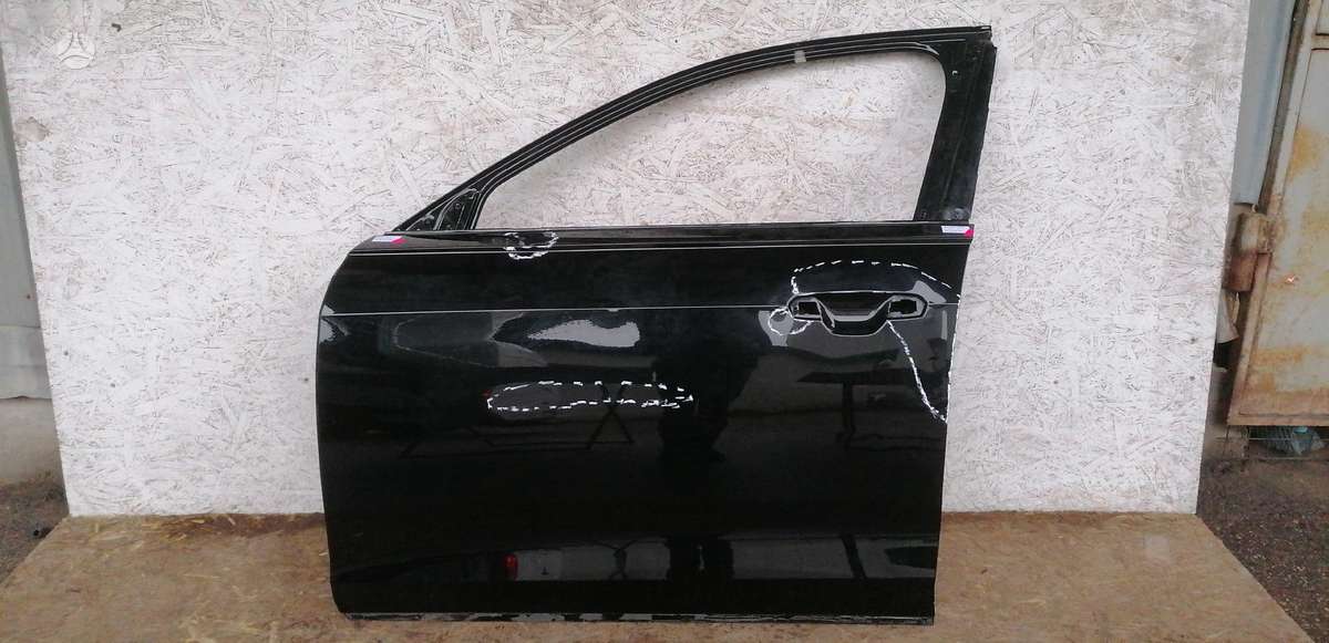 Audi A8 Cen14336