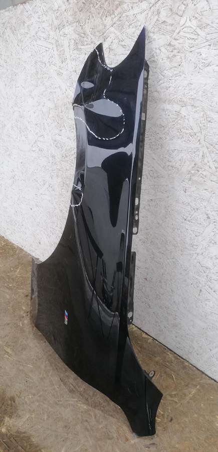 BMW 6 serija Cen14556