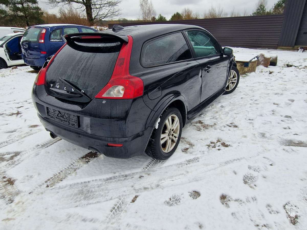 Volvo C30 по частям