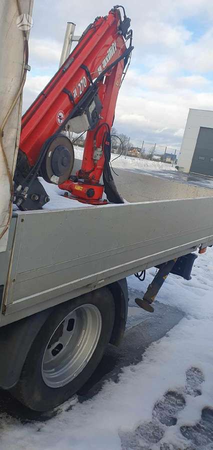 Iveco 50C17, su kranu