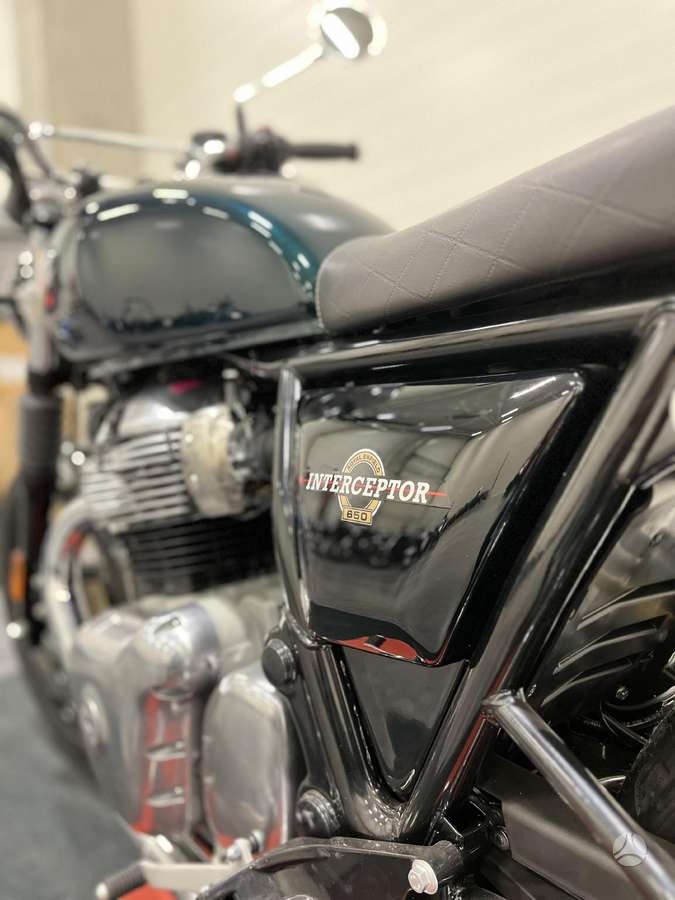 Royal Enfield INTERCEPTOR 648cc, street / classic