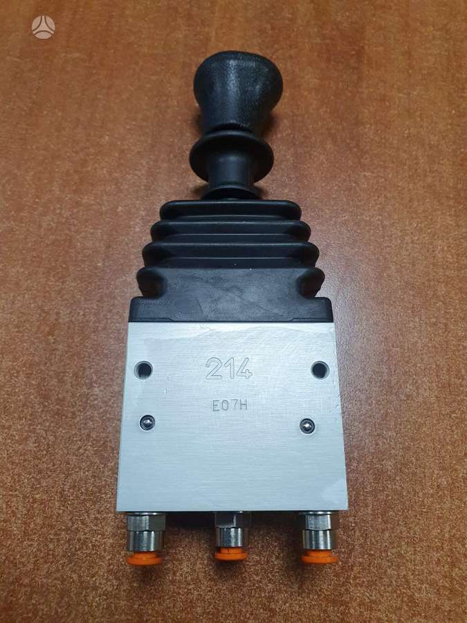 MAN F2000 savivartis, грузовики