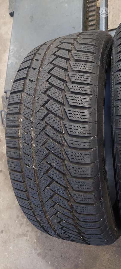 Continental, žieminės 235/45 R18