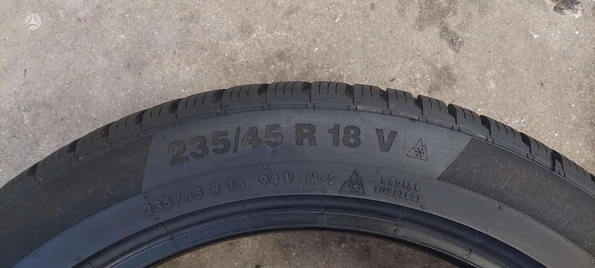 Continental, зимние 235/45 R18