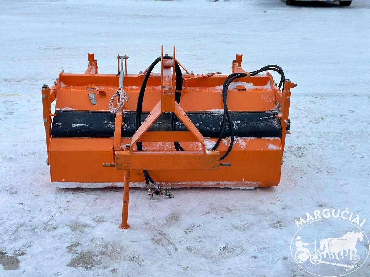 Pom Augustow T801, 1,6 m., уборочные машины