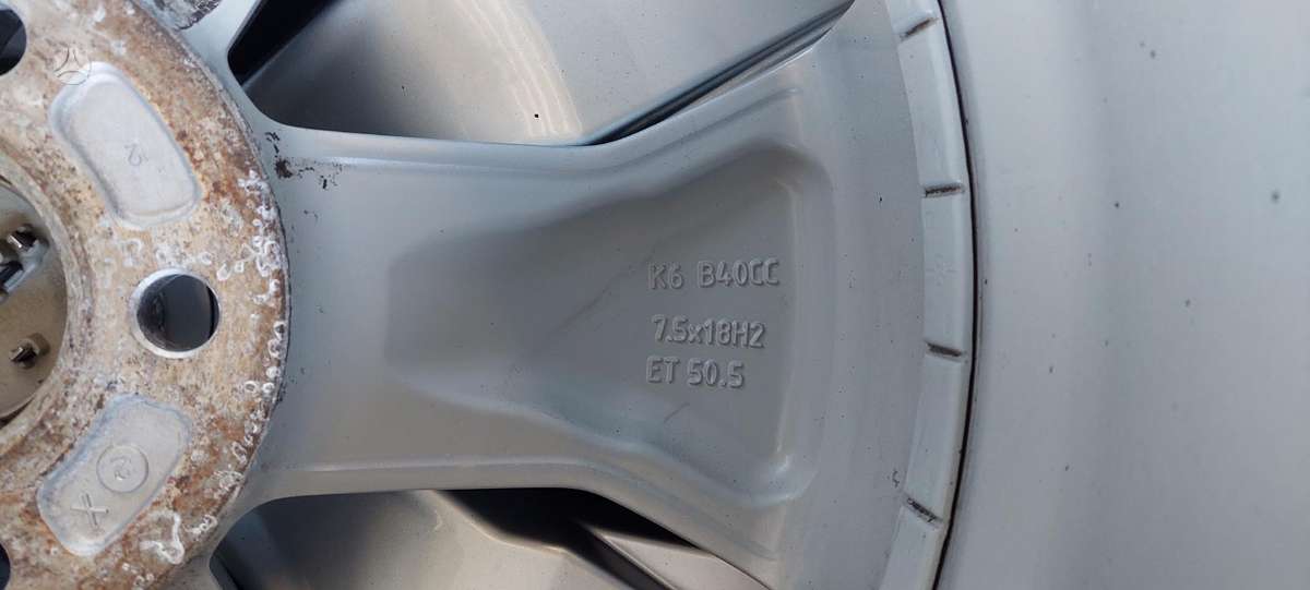 Volvo, lengvojo lydinio, R18
