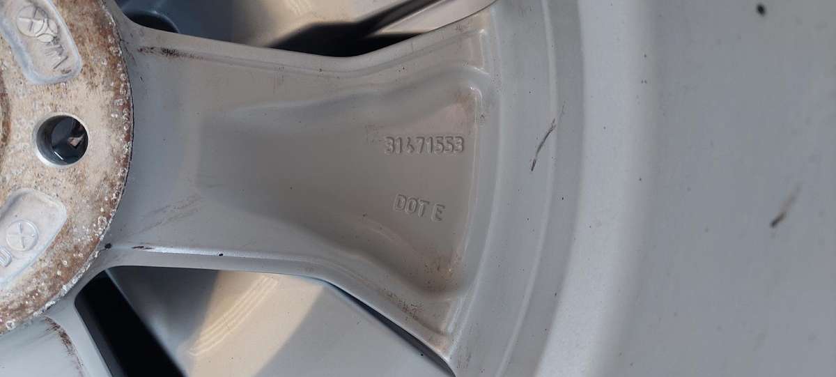Volvo, lengvojo lydinio, R18