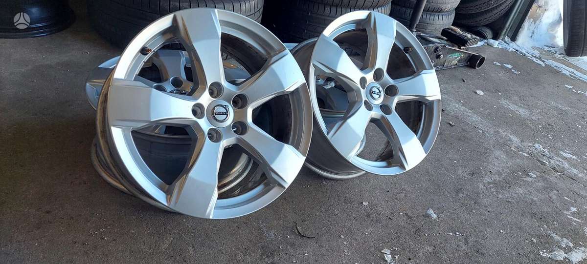 Volvo, lengvojo lydinio, R17