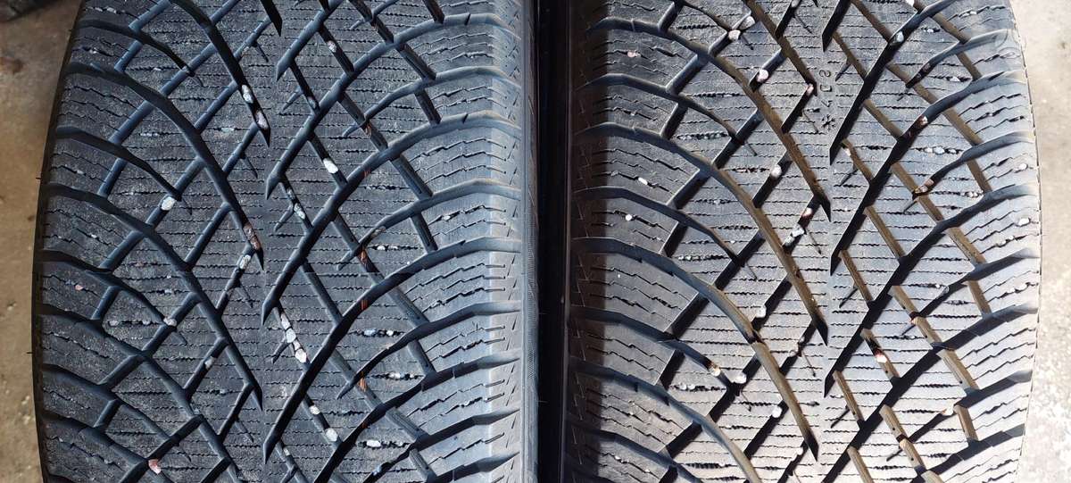 Nokian, žieminės 235/60 R17
