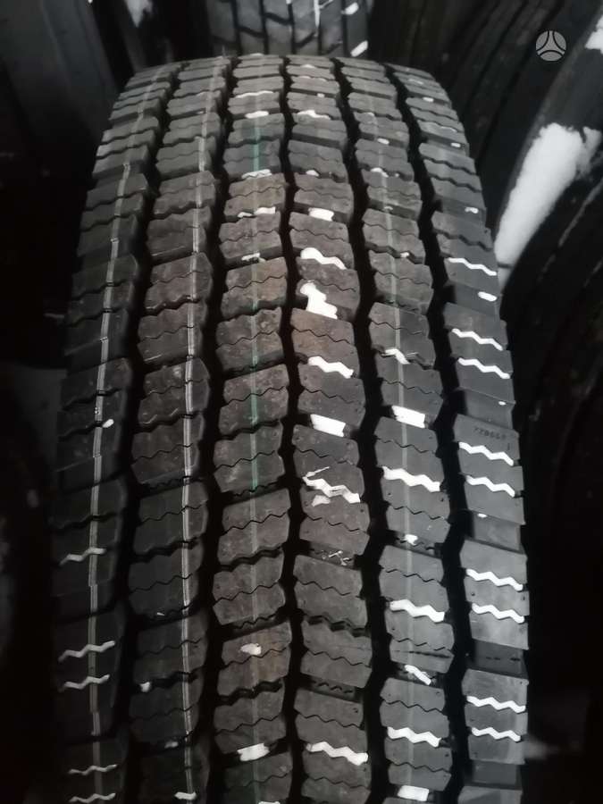 Continental, universalios 275/70 R22,5