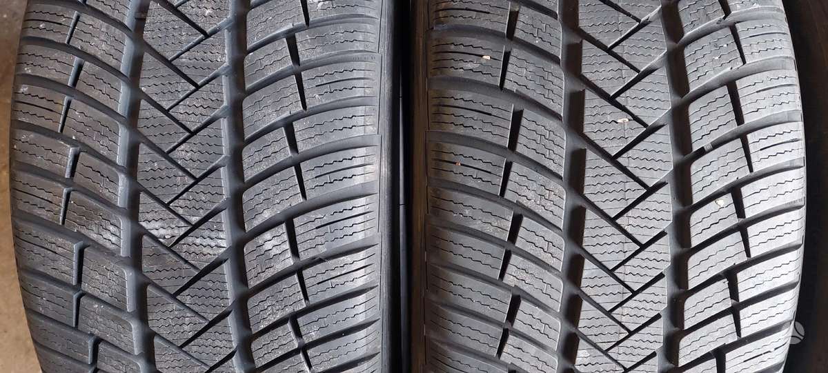Vredestein, winter 245/40 R20