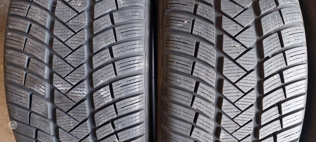 Vredestein, зимние 245/40 R20