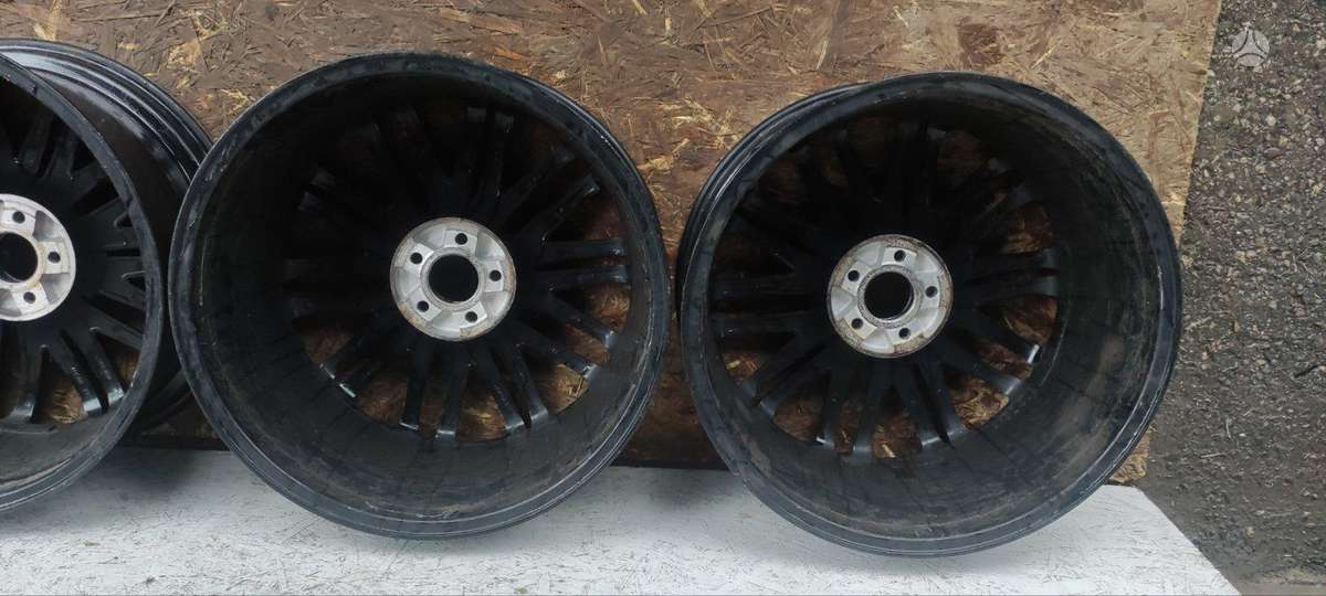 Mercedes-Benz R klasė Cen14316