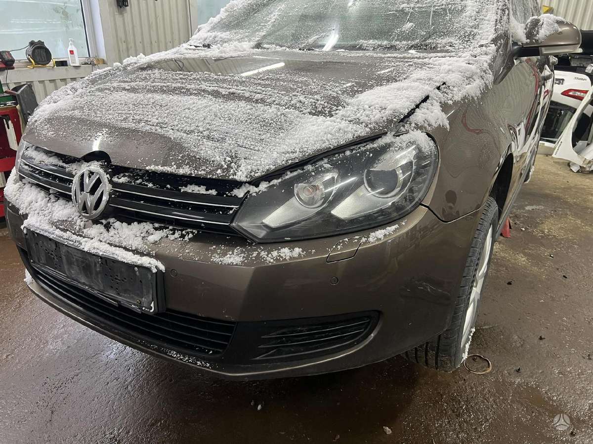 Volkswagen Golf по частям. Cayc variklis