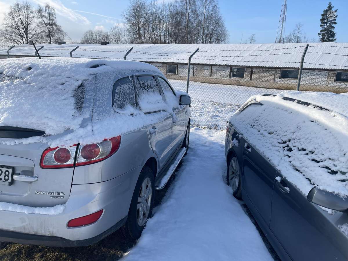 Hyundai Santa Fe for parts