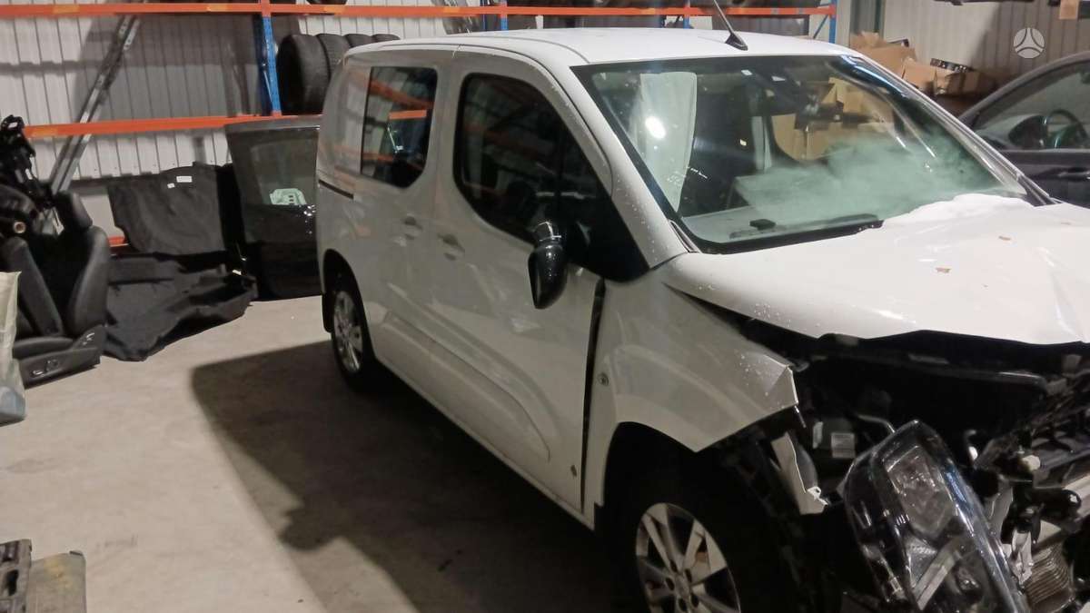 Peugeot Partner dalimis