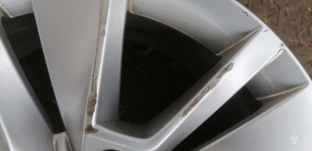 Skoda Karoq, 57A601025, Cen14521