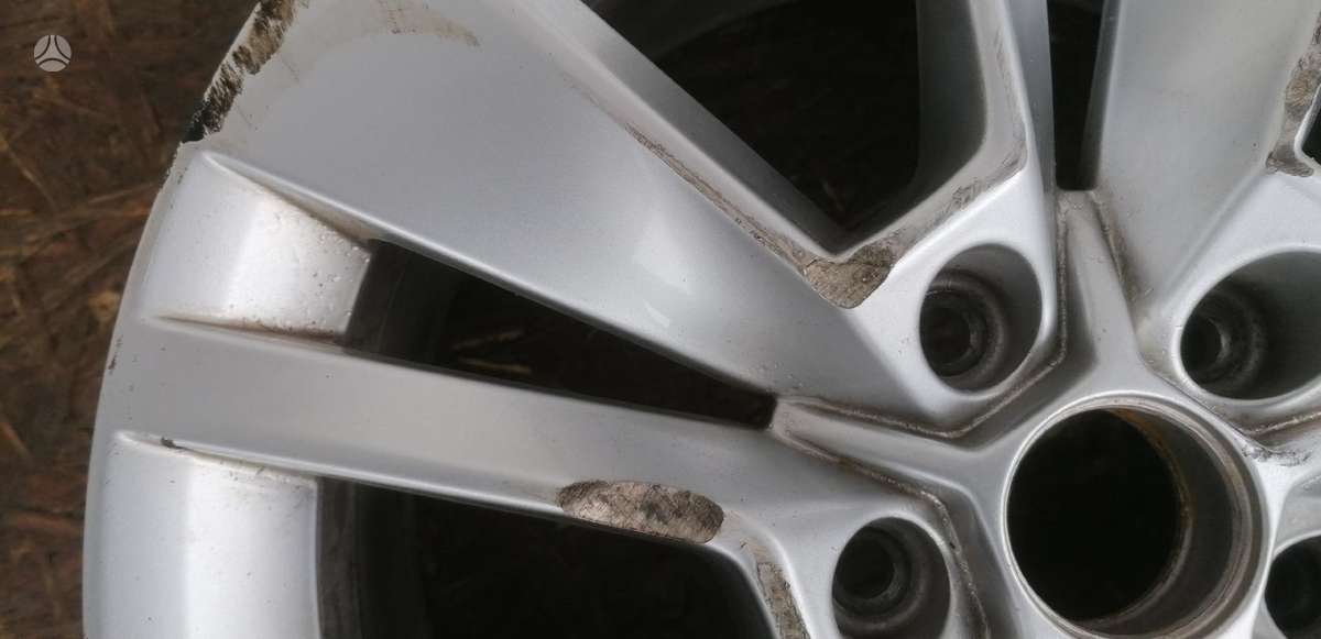 Skoda Karoq, 57A601025, Cen14521