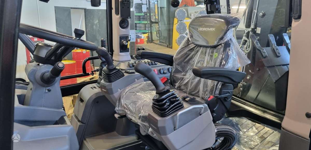 Hidromek HMK 102S, экскаваторные погрузчики