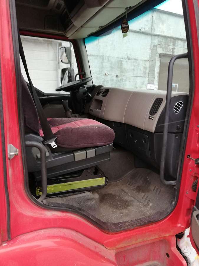 Renault Midlum, užuolaidiniai / tentiniai