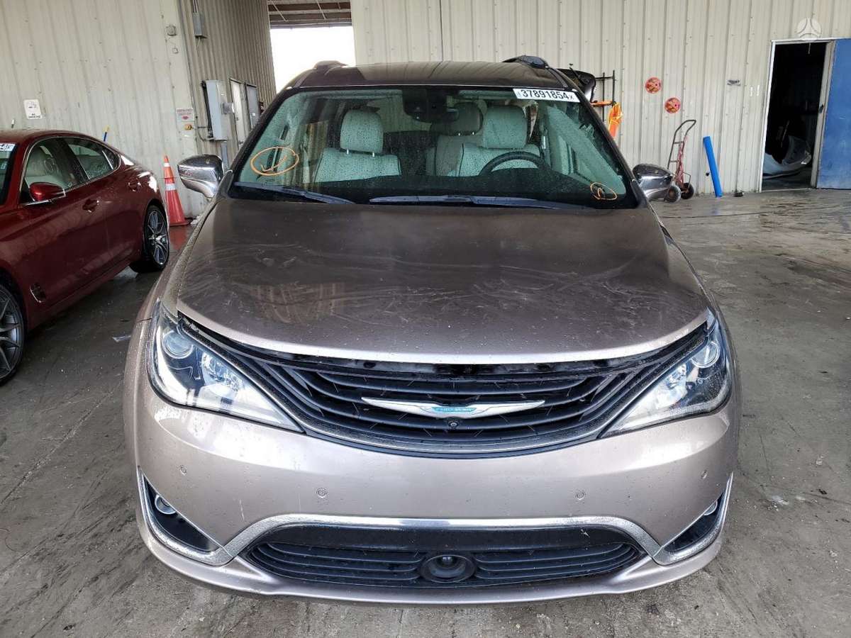 Chrysler Pacifica