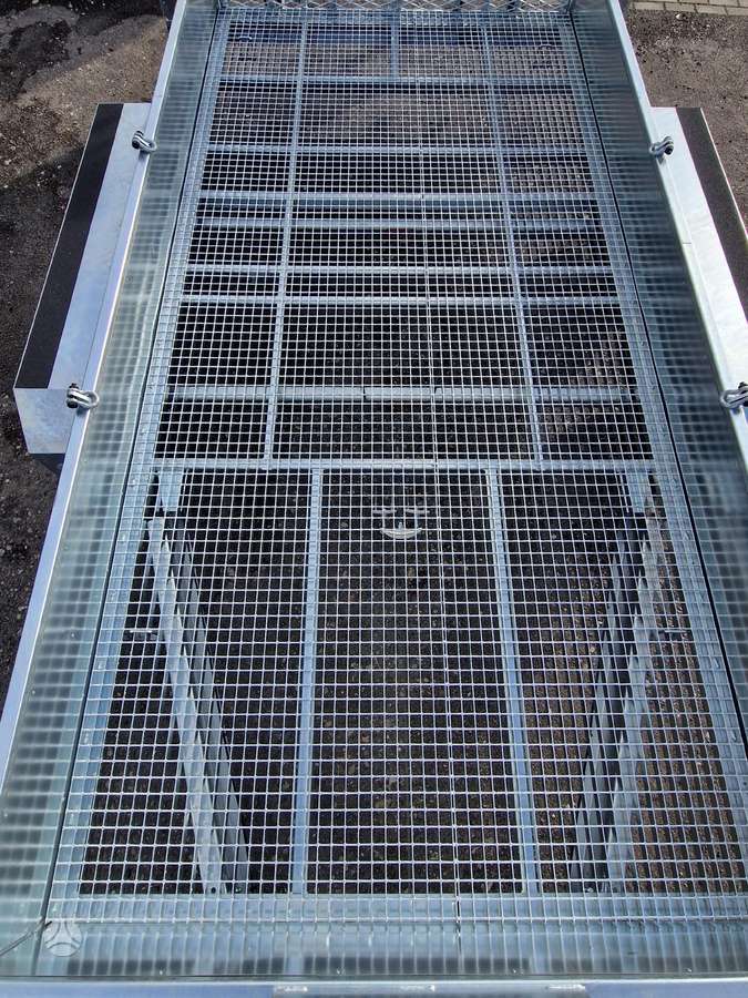 Tiki Treiler TP385DLB, спец. прицепы и полуприцепы