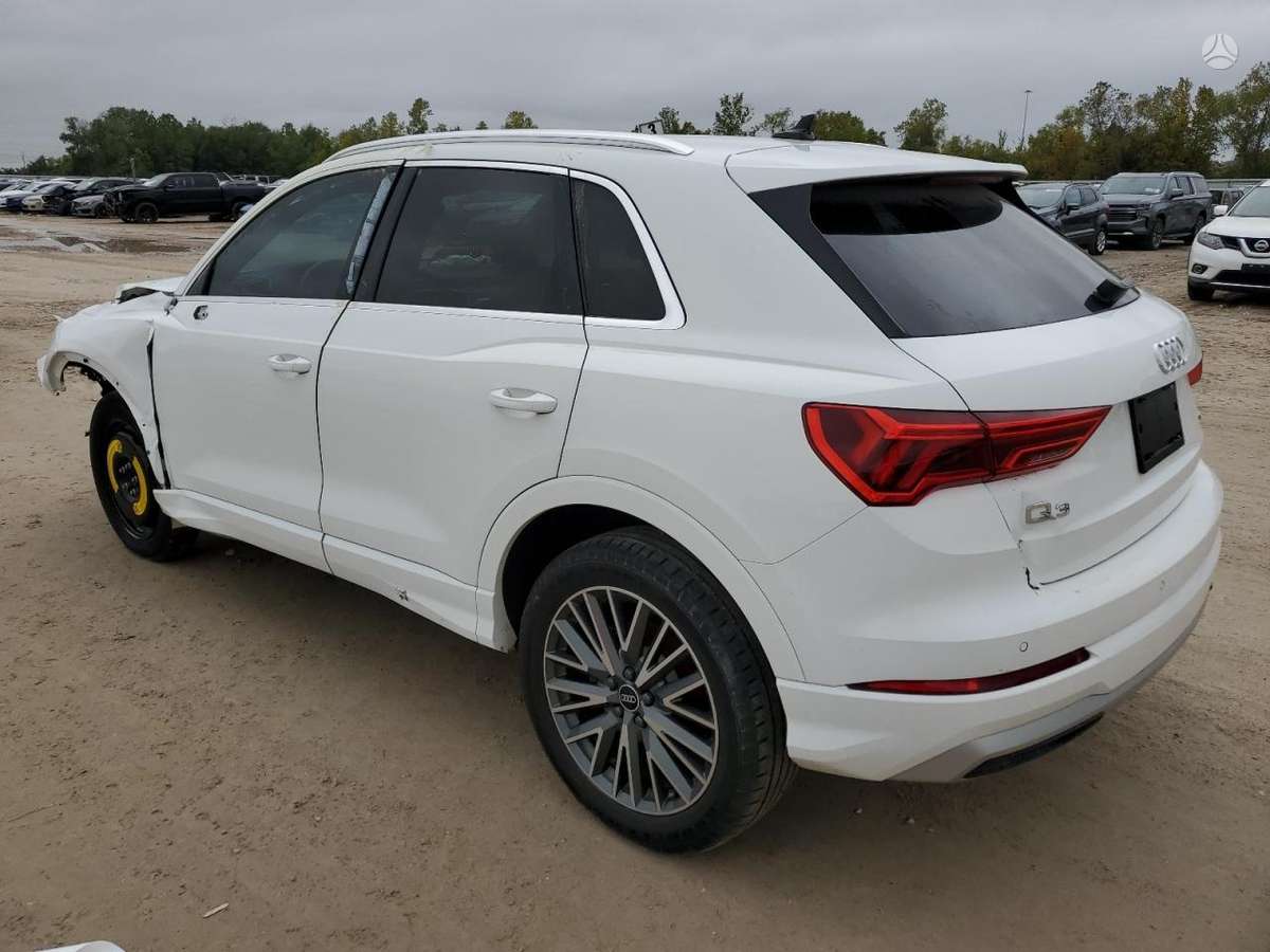 Audi Q3 Auto ardomas platesnė info telefonu